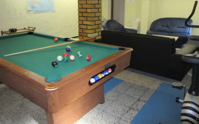 Elim Hotel