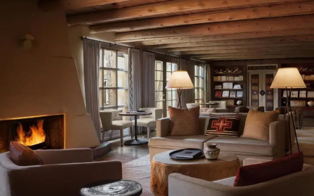 Rosewood Inn of the Anasazi