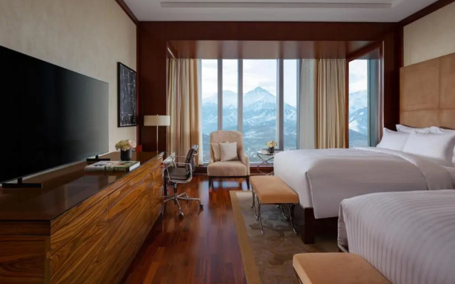Отель The Ritz-carlton, Almaty