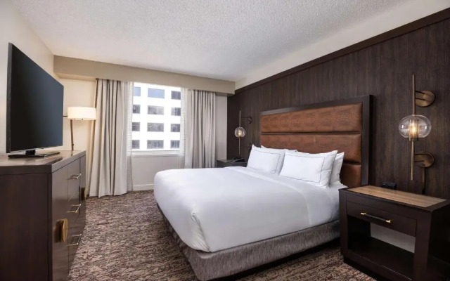DoubleTree Suites by Hilton Austin Downtown Capitol
