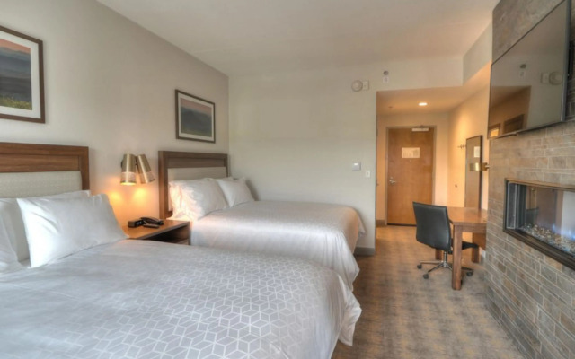 Holiday Inn & Suites Pigeon Forge Convention Center by IHG
