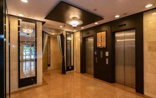 Apa Nambakita Shinsaibashi Ekimae Hotel