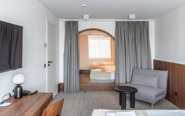 Отель AIRINN Vilnius Airport