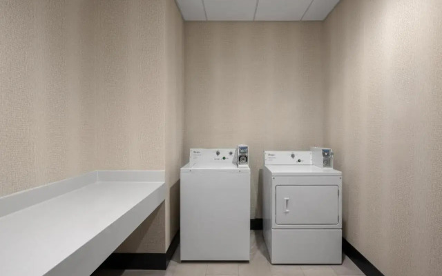 Holiday Inn Ontario by IHG