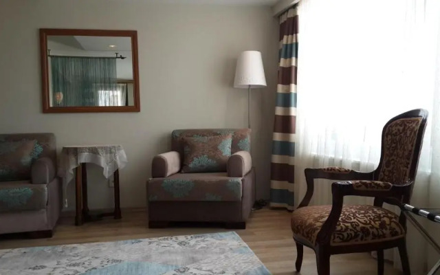 Tashkonak Studio Suites