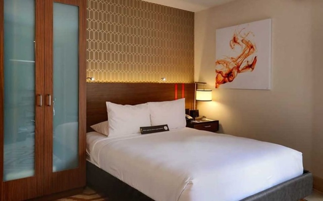 West Coast Accessible (Roll-in Shower) Double room (full double bed)