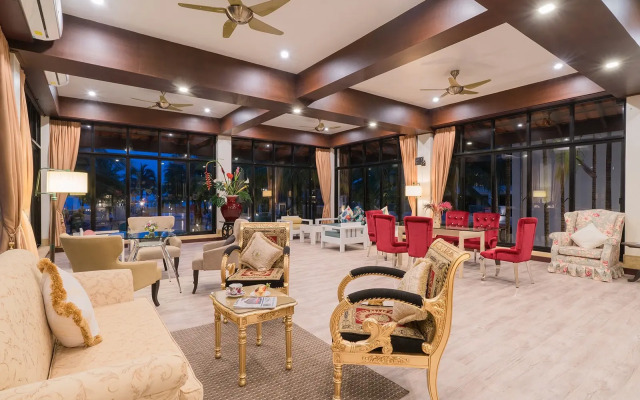 The Briza Beach Resort Khaolak