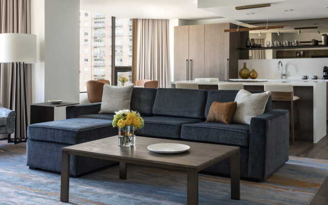 Four Seasons Houston Hotel