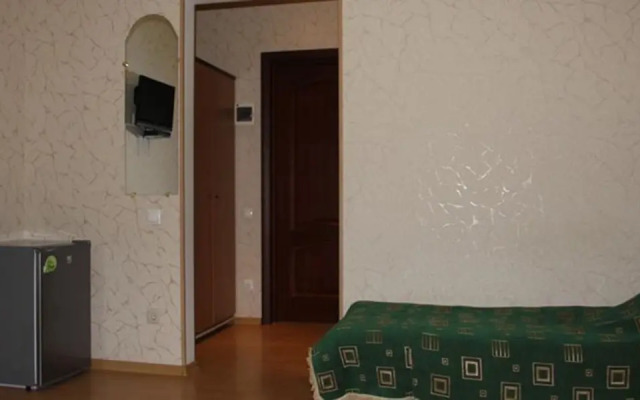 Uyut Guest House