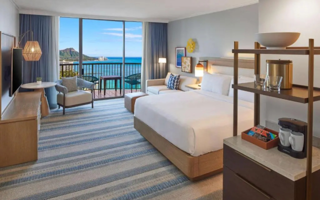 Hilton Hawaiian Village Waikiki Beach Resort - Image 6
