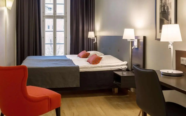 Отель Scandic Grand Marina