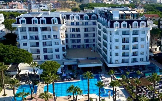 Fafa Premium Resort