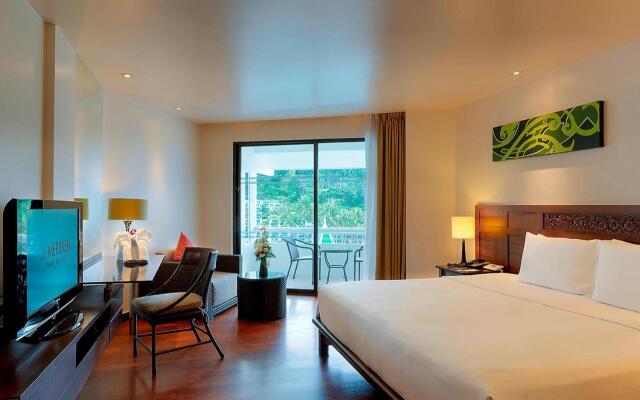 Le Meridien Phuket Beach Resort