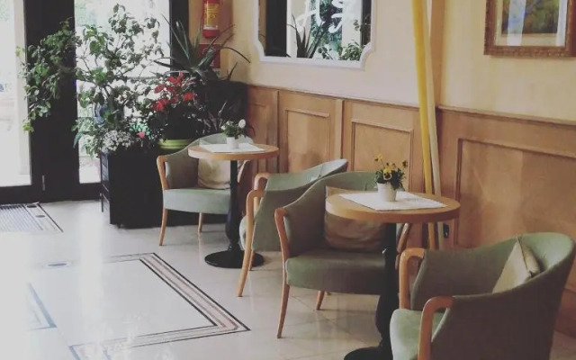 Hotel Fioroni