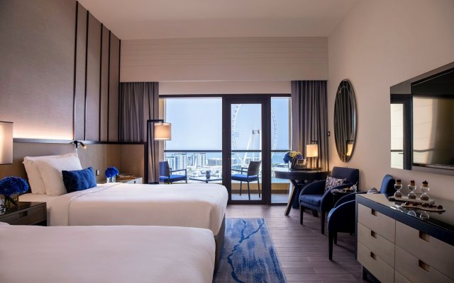 Amwaj Rotana, Jumeirah Beach