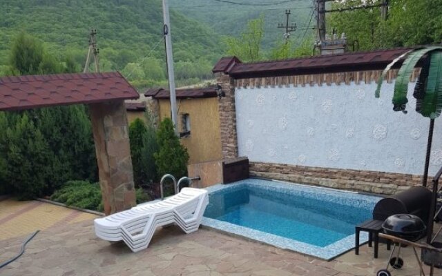Semejnyij Dom Guest house