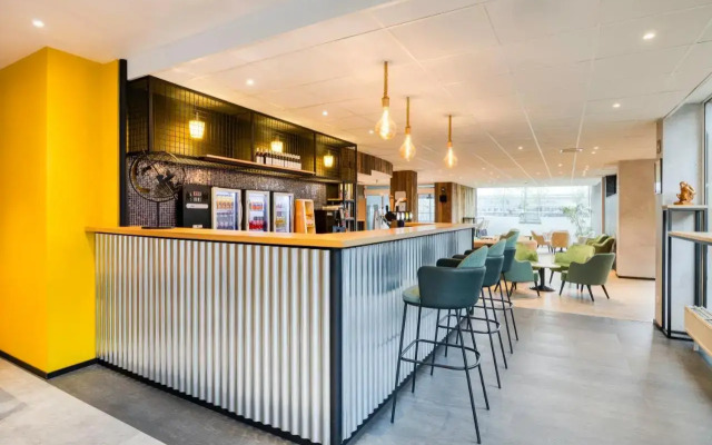B&B HOTEL Mons Gare