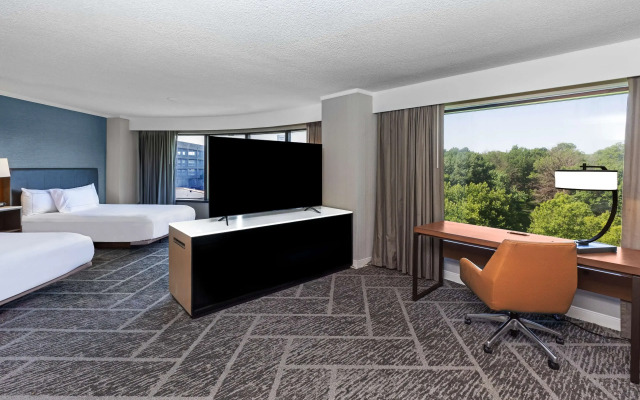 DoubleTree by Hilton Tulsa - Warren Place