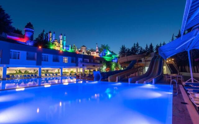 Uğurlu Termal Tatil Köyü