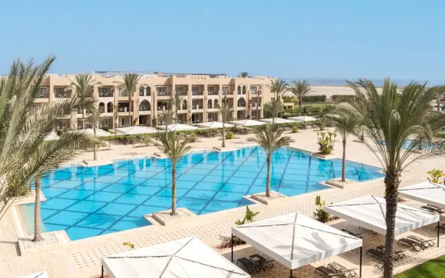 Jaz Oriental Resort