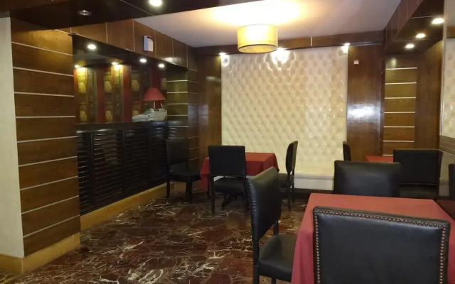 Hotel Sarawan Karachi