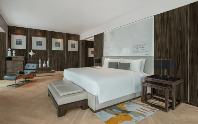Le Meridien Bangkok