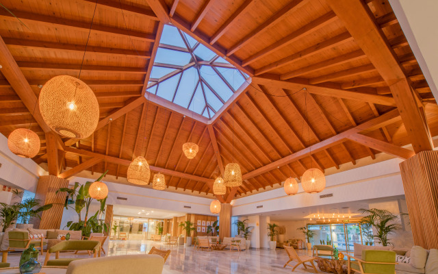 Playa Esperanza Resort