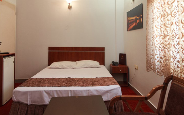 Hotel Markazi