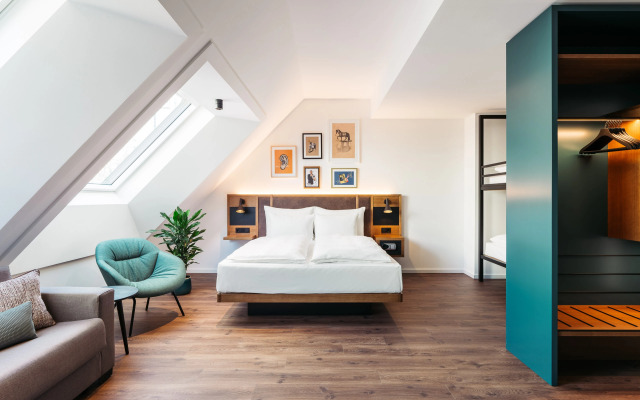 Hotel Schani UNO City