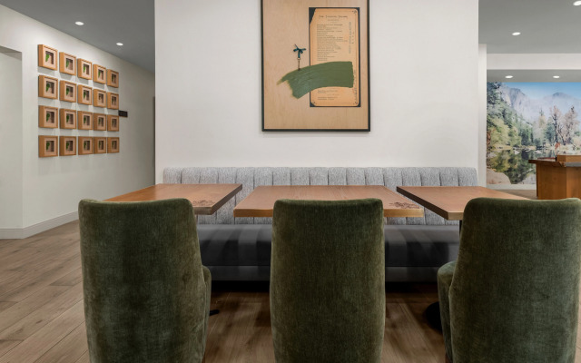 The Inelle, Oakhurst Yosemite, a Tribute Portfolio Hotel
