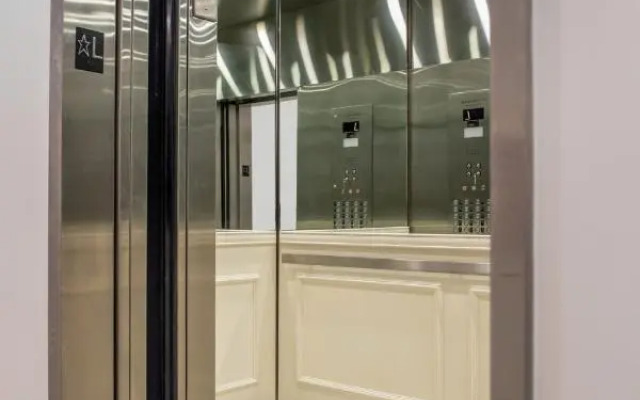 Staypineapple, An Artful Hotel, Midtown