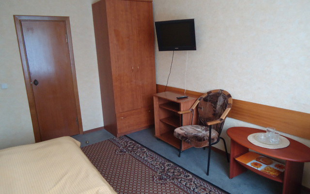 Отель Глобус