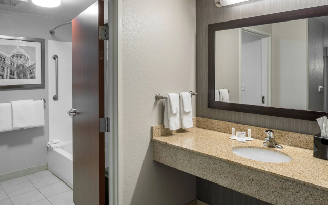 Courtyard by Marriott Austin Parmer/Tech Ridge