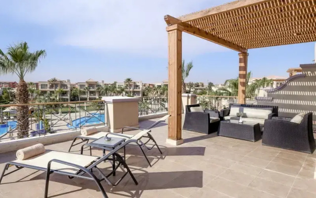 Chalet in Little Venice Golf Resort