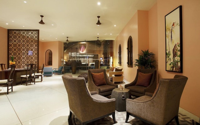 Отель Centara Grand Beach Resort Phuket 