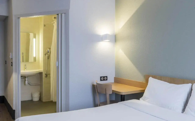 B&B HOTEL Auxerre Monéteau