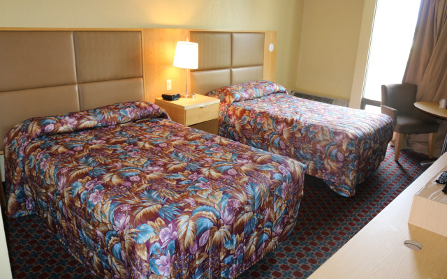 I-Drive Grand Resort & Suites