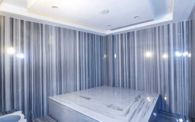 Elysee Hotel