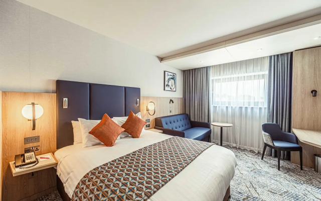 Crowne Plaza Reading