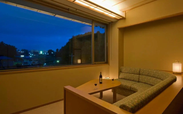 Ooike Hotel