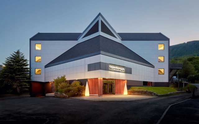 Delta Hotels by Marriott Mont Sainte-Anne, Resort & Convention Center