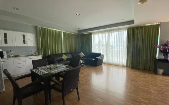 77 Patong Hotel & Spa