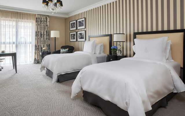 Отель Four Seasons Prague