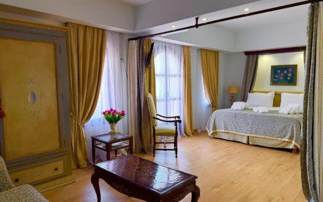 Great Greece Le Convivial Suites