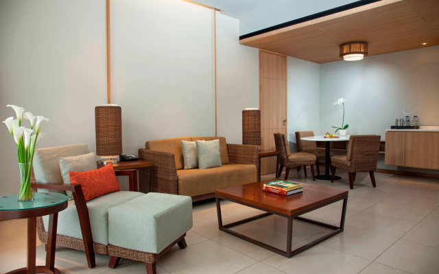Courtyard By Marriott Bali Seminyak Resort