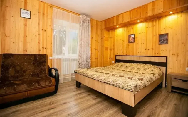Guest House in Dombay Gostevoj dom v Dombae