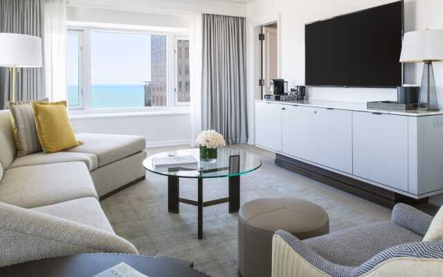 Отель Four Seasons Chicago