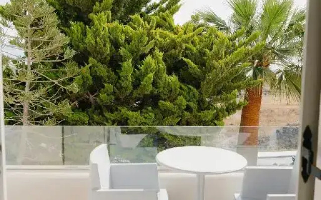 Blue Arise Fira Hotel