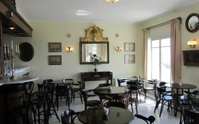 Levant Hotel