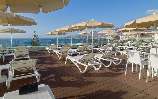 H10 Las Palmeras Hotel